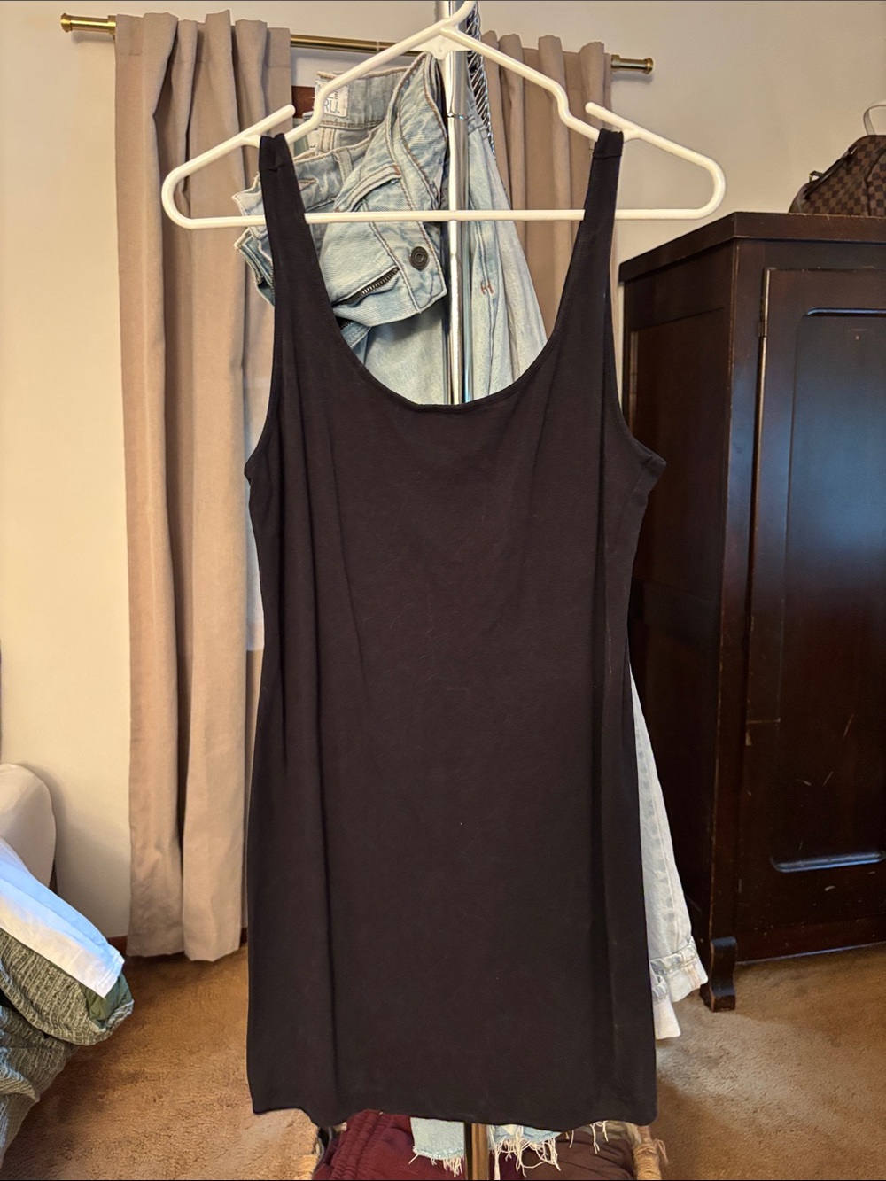 Forever 21 Black Scoop Neck Tank Top